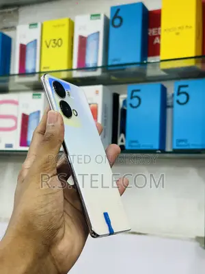 Oppo Reno9 256 GB Gold