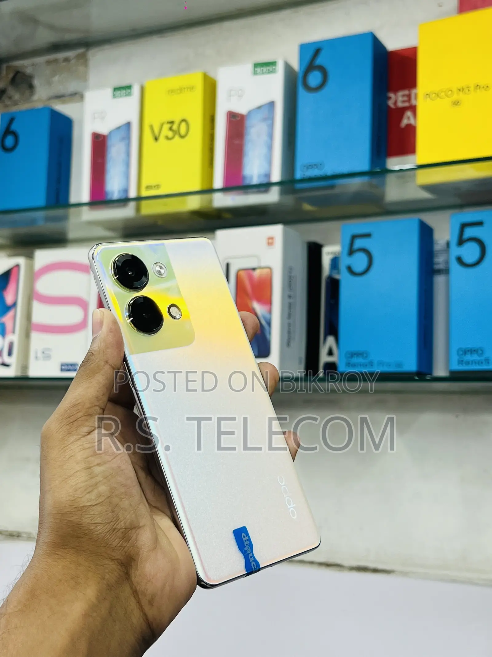 Oppo Reno9 256 GB Gold