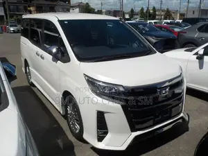Toyota Noah 2021 Pearl