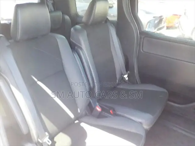 Toyota Noah 2021 Pearl