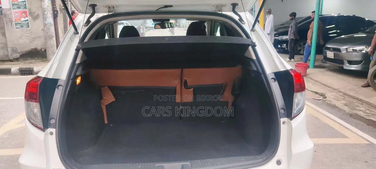 Honda Vezel 2014 Pearl