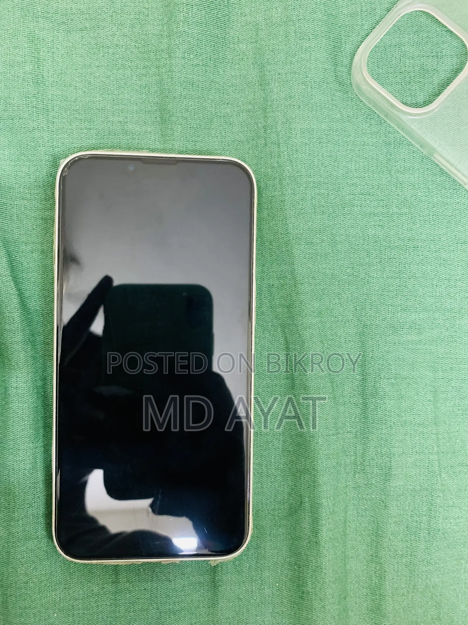 অ্যাপল আইফোন ১৩ ১২৮ জিবি হোয়াইট