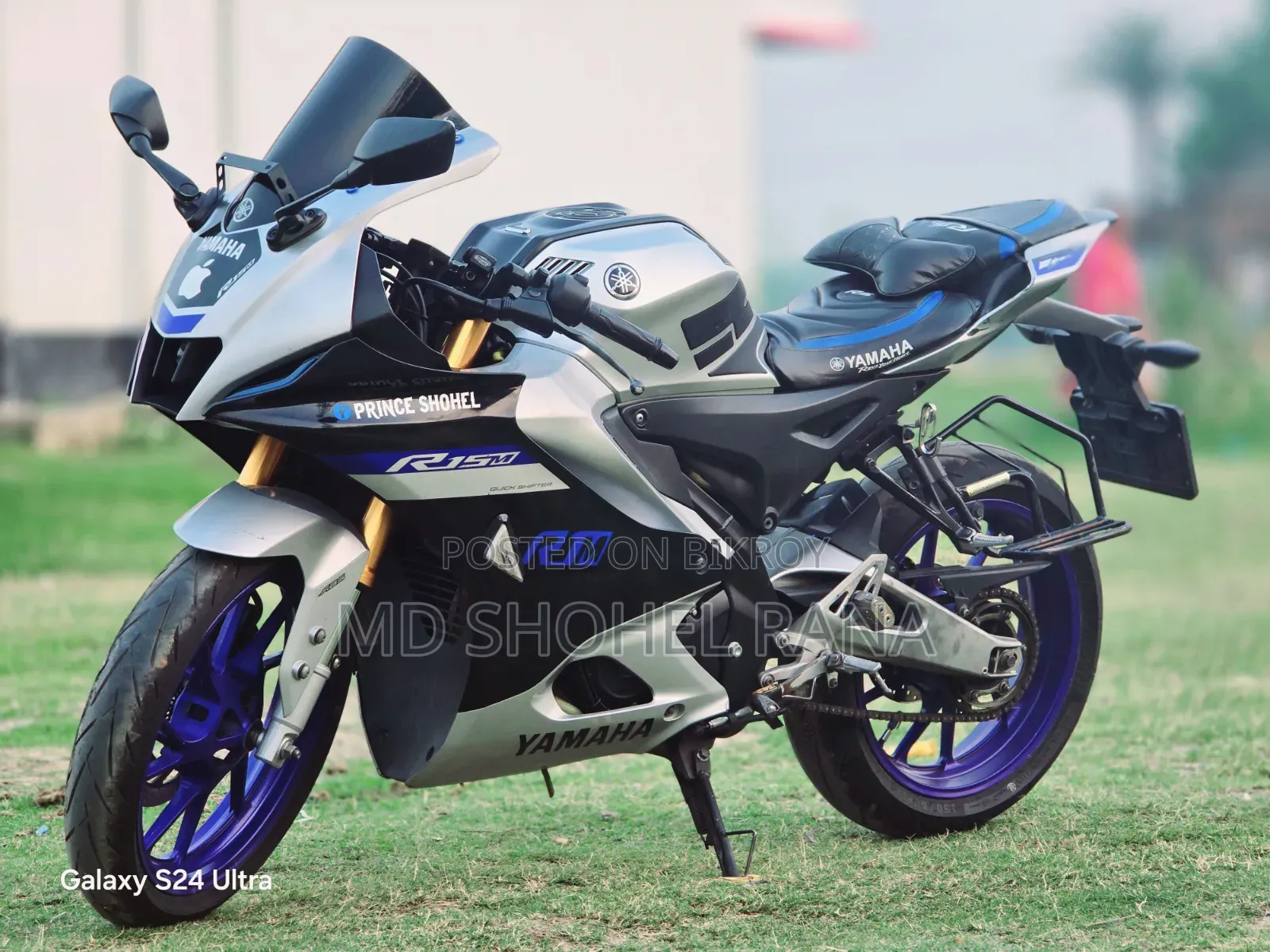 Yamaha R15M 2022 White