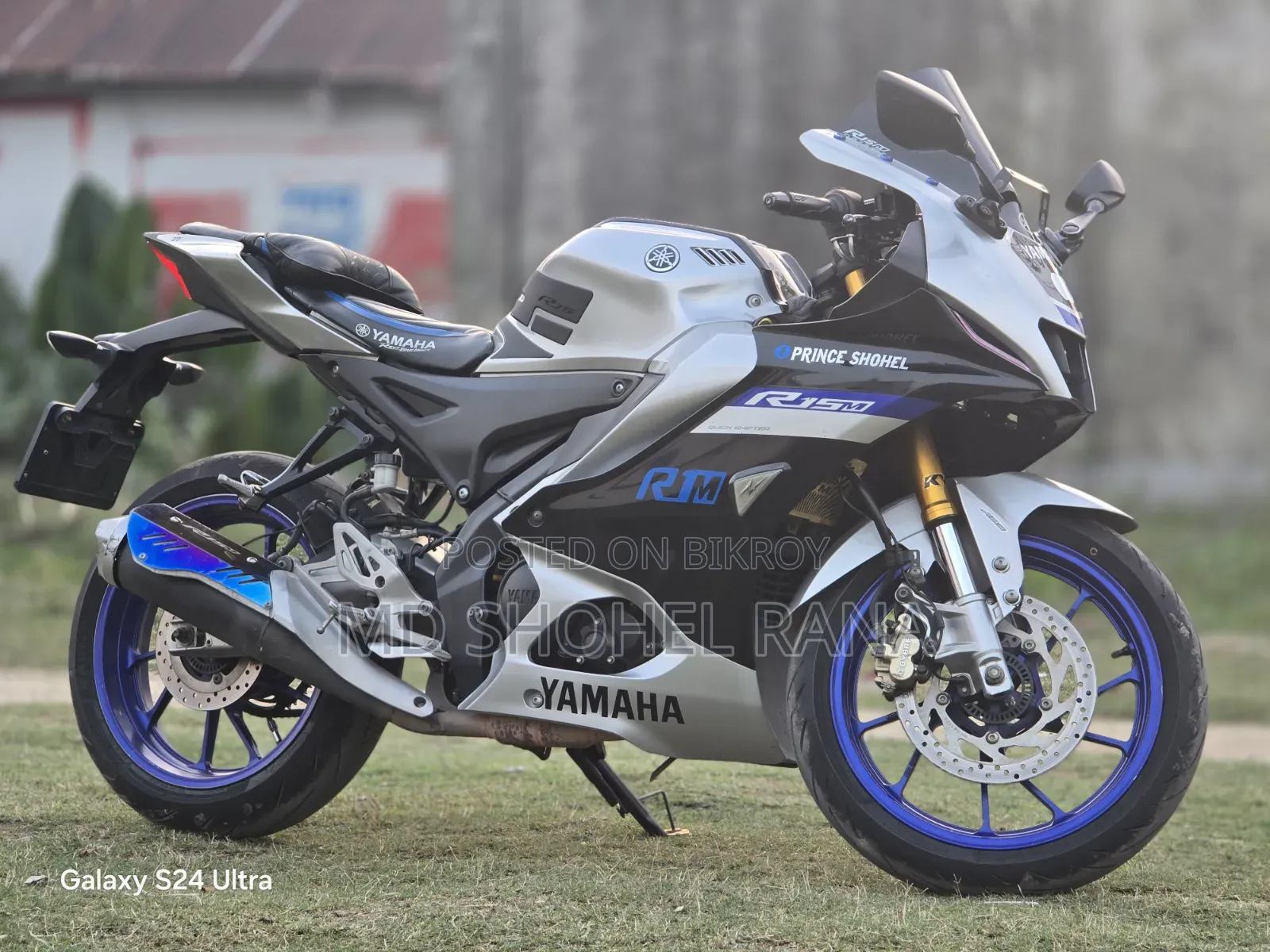 Yamaha R15M 2022 White