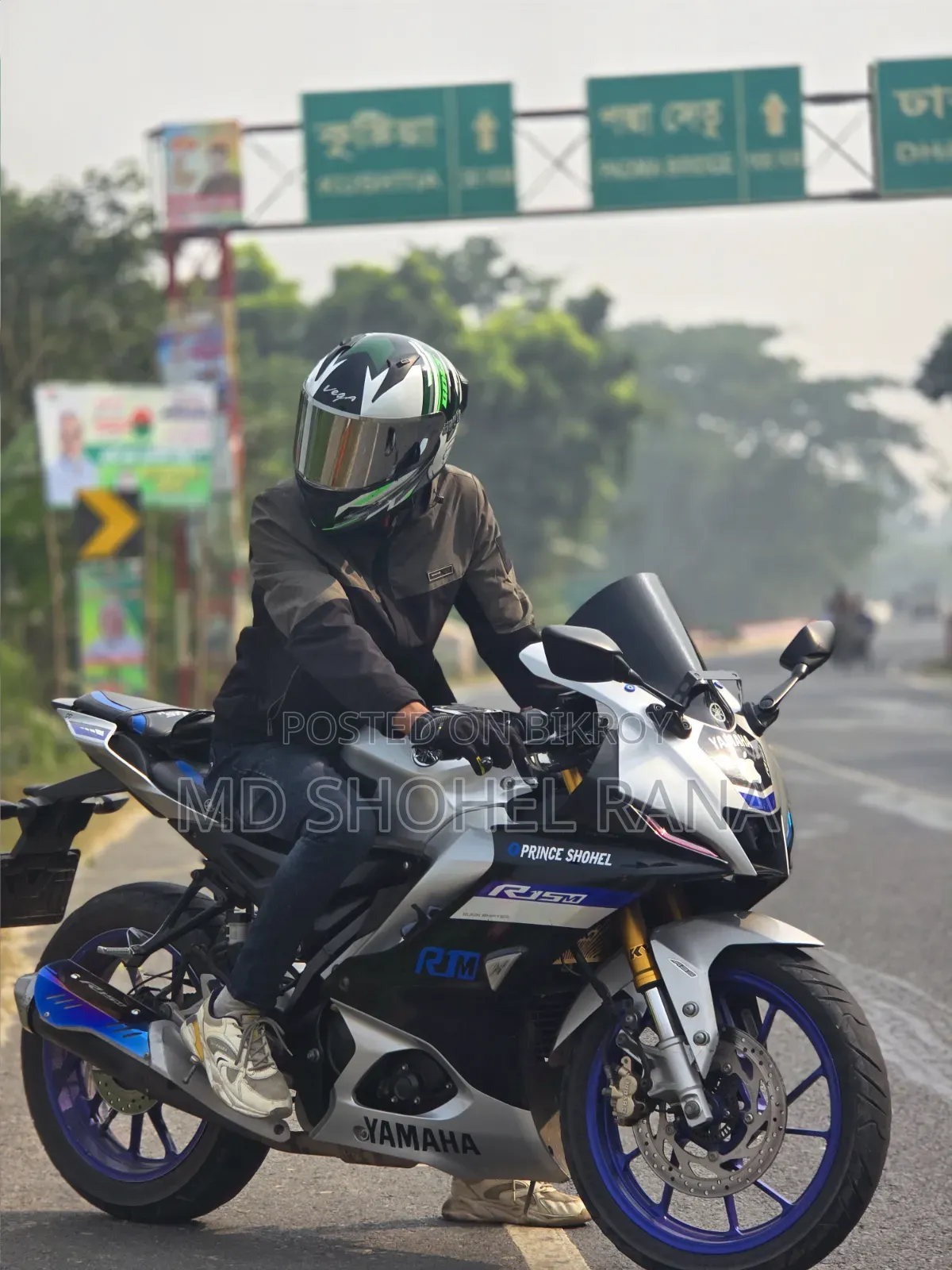 Yamaha R15M 2022 White