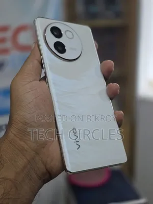 ভিভো ভি৩০ই ১২৮ জিবি সাদা