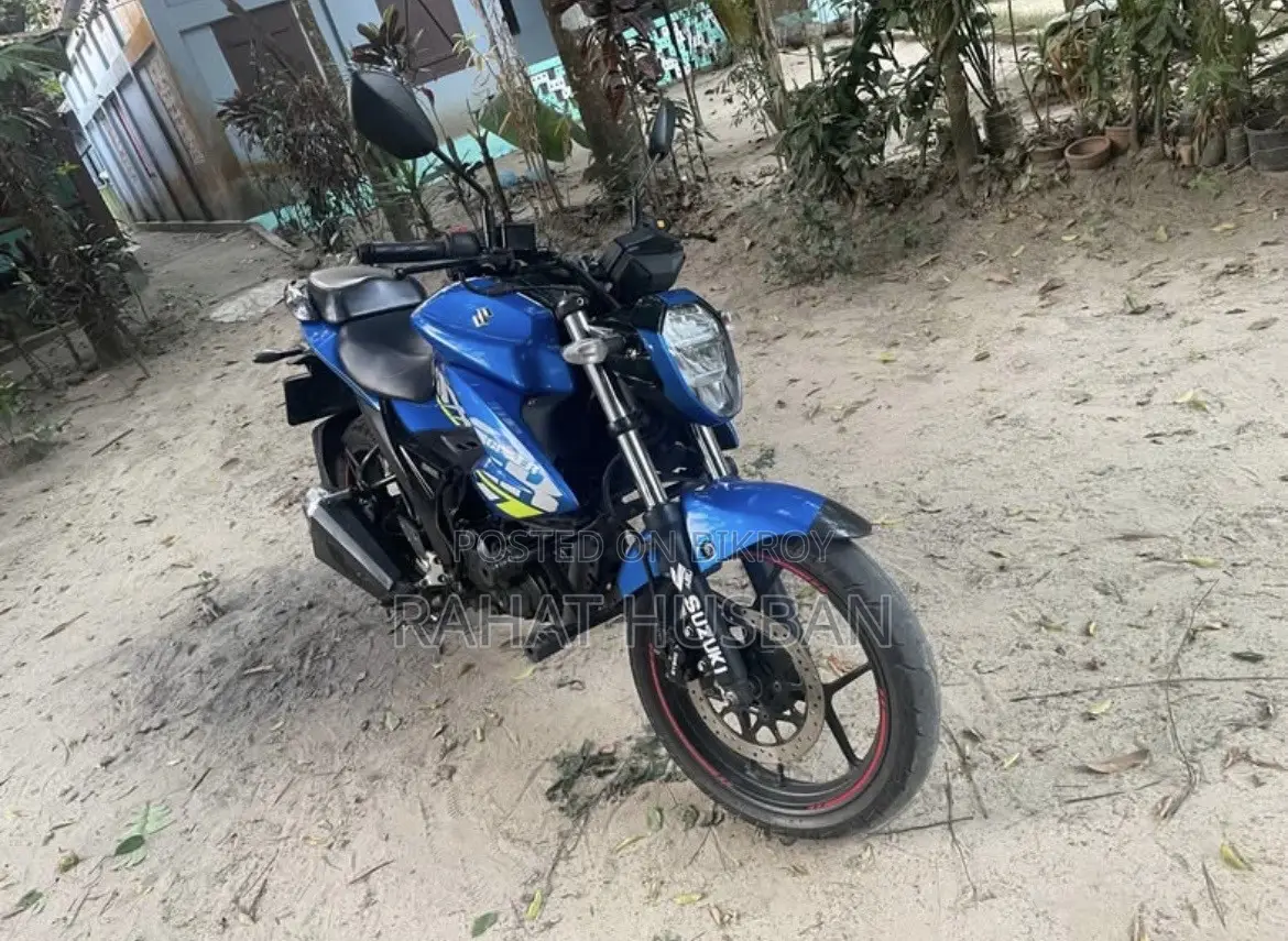 সুজুকি জিক্সার ২০২৩ ব্লু