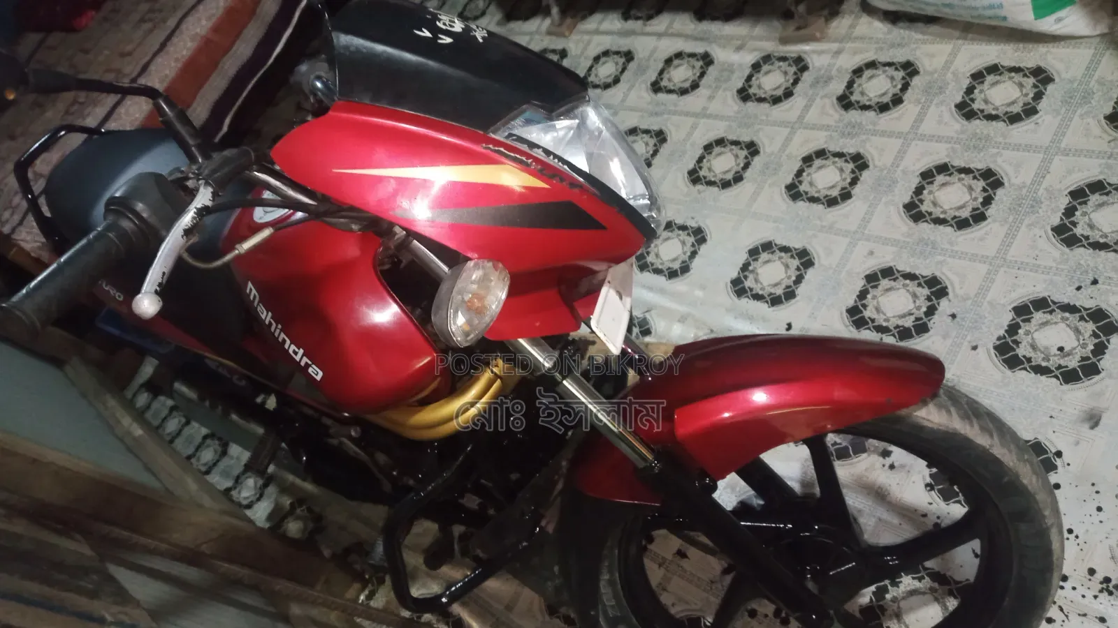 Mahindra Centuro 2018 Red