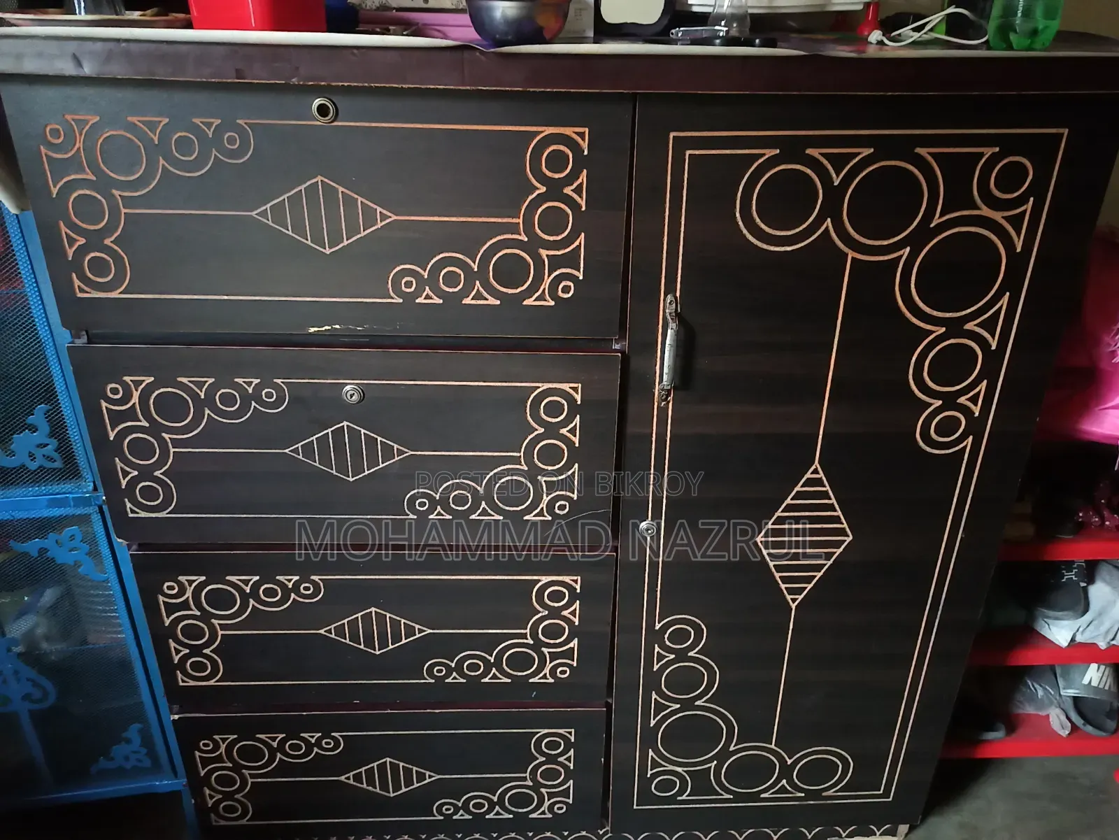 ওয়ারড্রোব পারটেক্স উড
