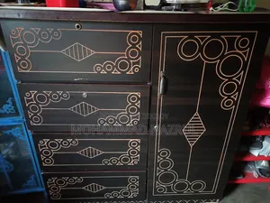 ওয়ারড্রোব পারটেক্স উড