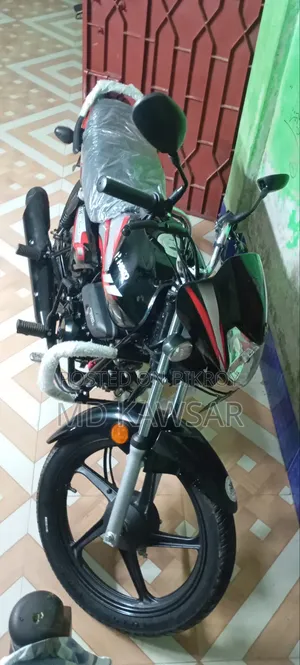 Hero HF Deluxe 2026 Black