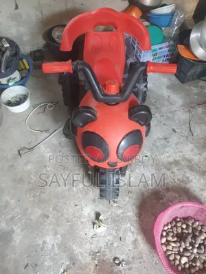 বাচ্চাদের একটি গাড়ি বিক্রি করা হবে