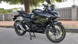 সুজুকি গিক্সার এসএফ ২০২৬ কালো