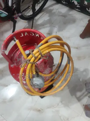Cylinder Gas 12.5 Litre and Regulator With Pipe