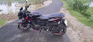বাজাজ পালসার ১৫০ ২০২১ ব্ল্যাক