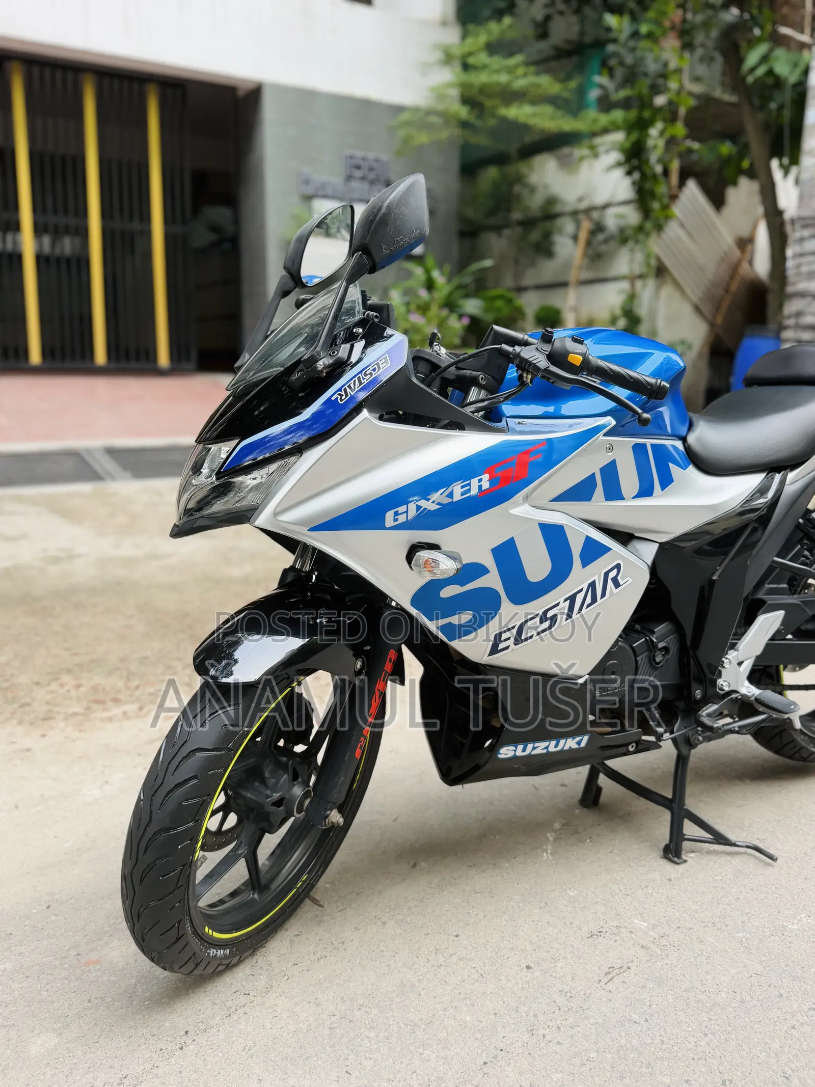 সুজুকি জিক্সার এসএফ ২০২৩ নীল