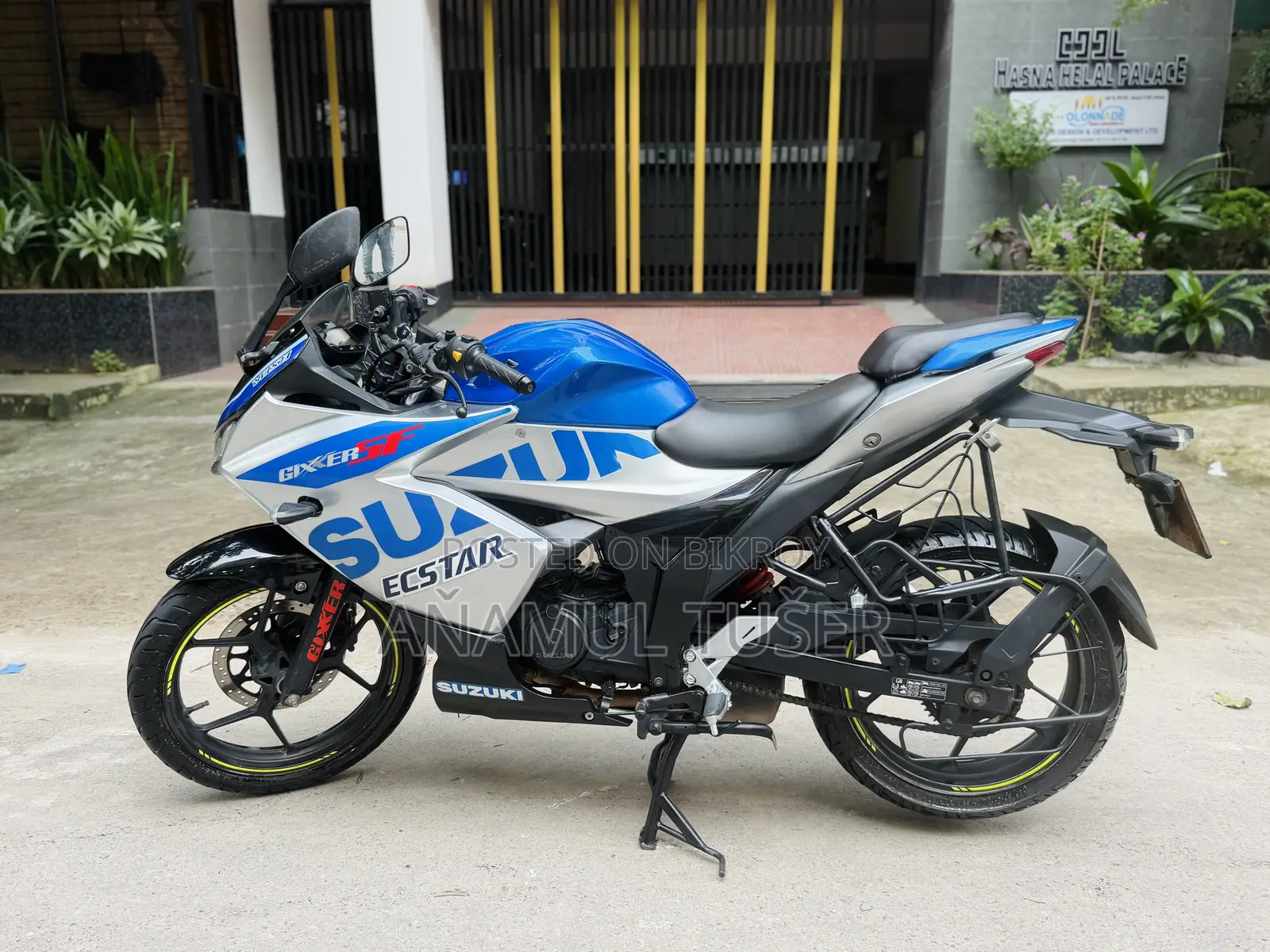 সুজুকি জিক্সার এসএফ ২০২৩ নীল