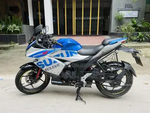 সুজুকি জিক্সার এসএফ ২০২৩ নীল