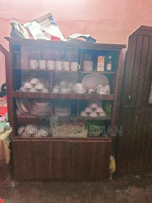 জরুরী খাট এবং ওয়ার্ডরোব সেট বিক্রি