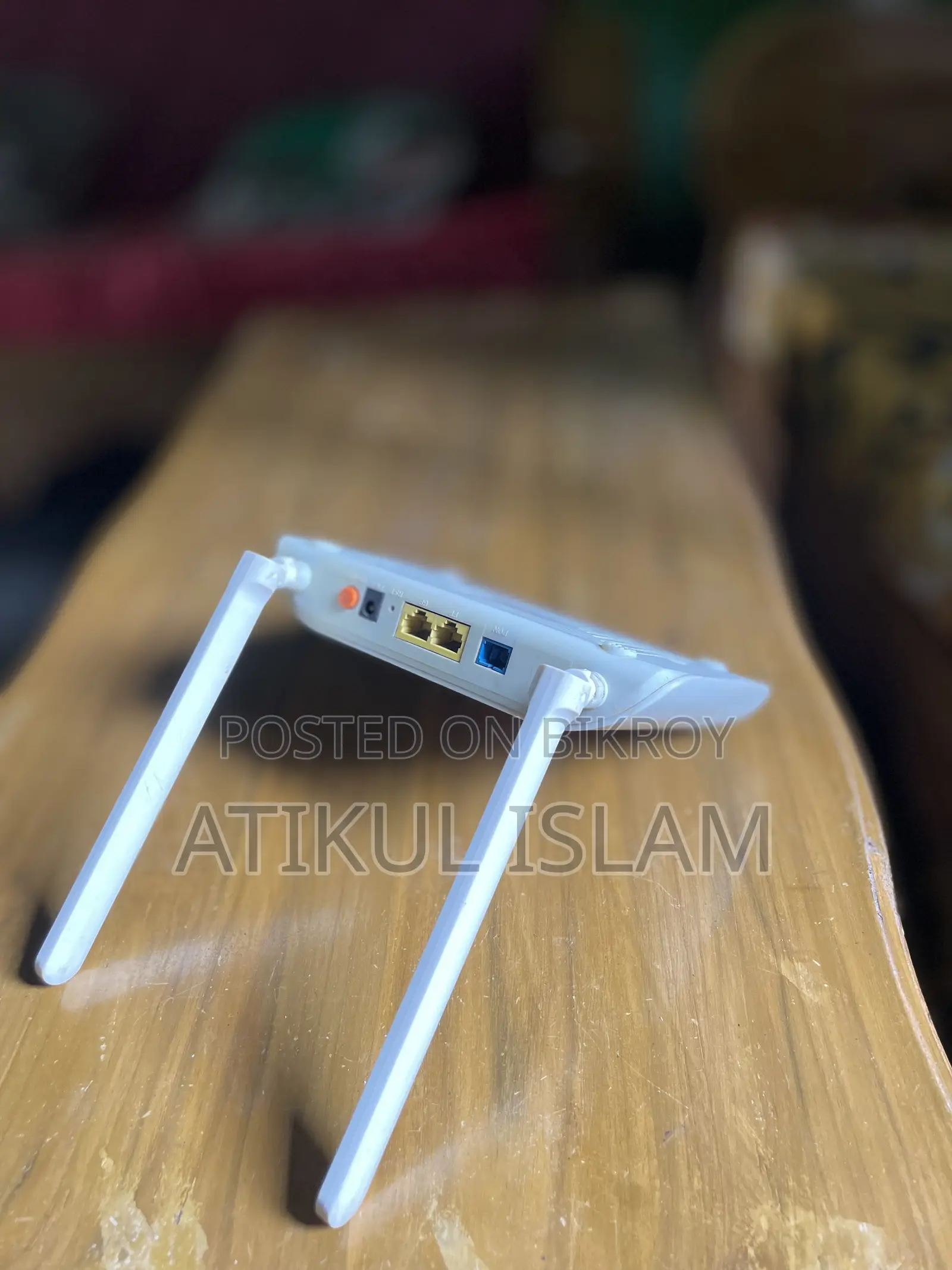 ভি সল এক্সপন ওএনইউ+রাউটার আকজাস্ট ৩০০ এমবিপিএস