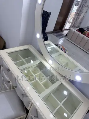 Stylish Elegant Dressing Table Up for Sell