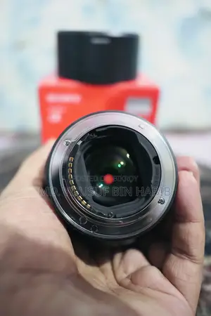 সনি ৮৫মিমি ১.৮