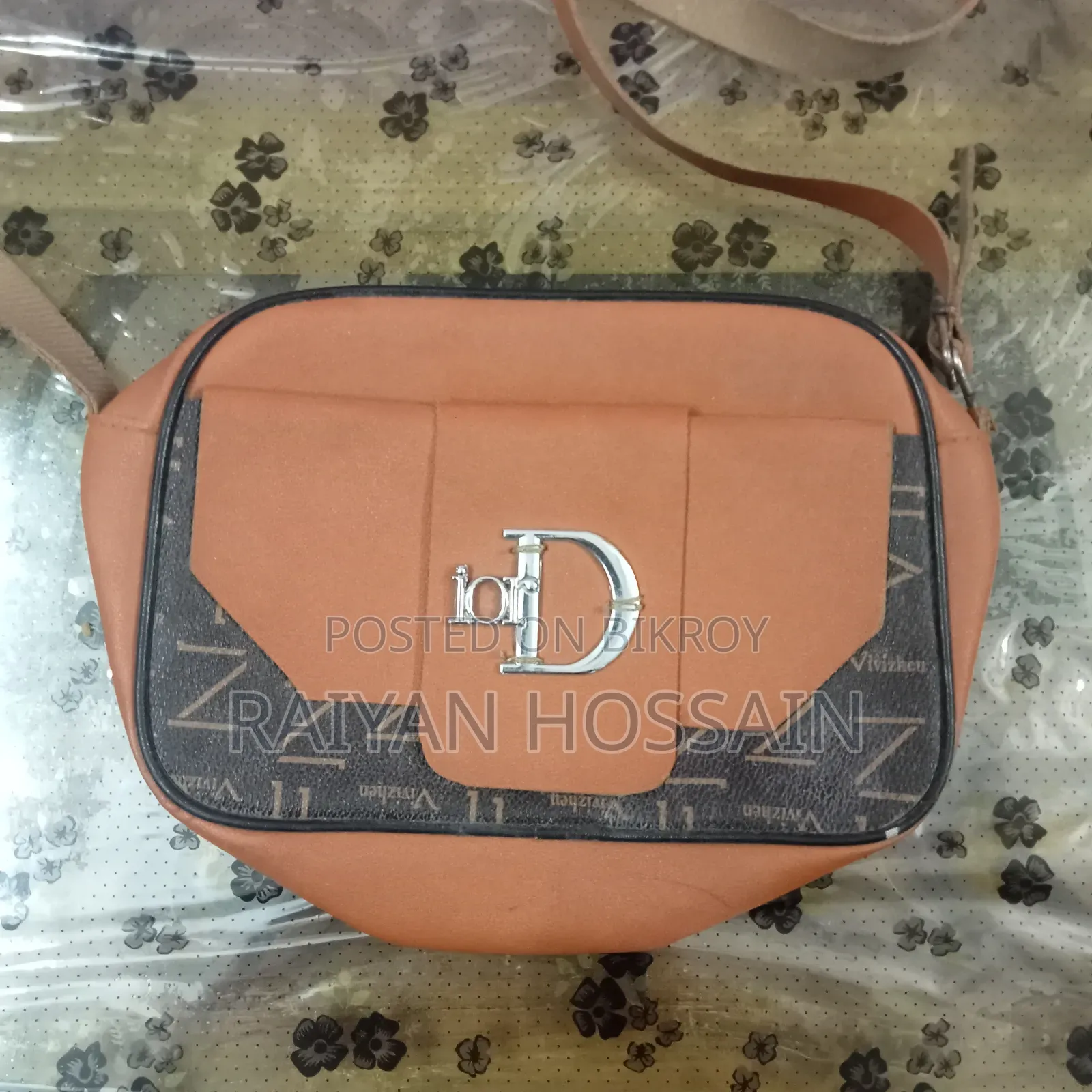 স্টাইলিশ লেডিস ব্যাগ