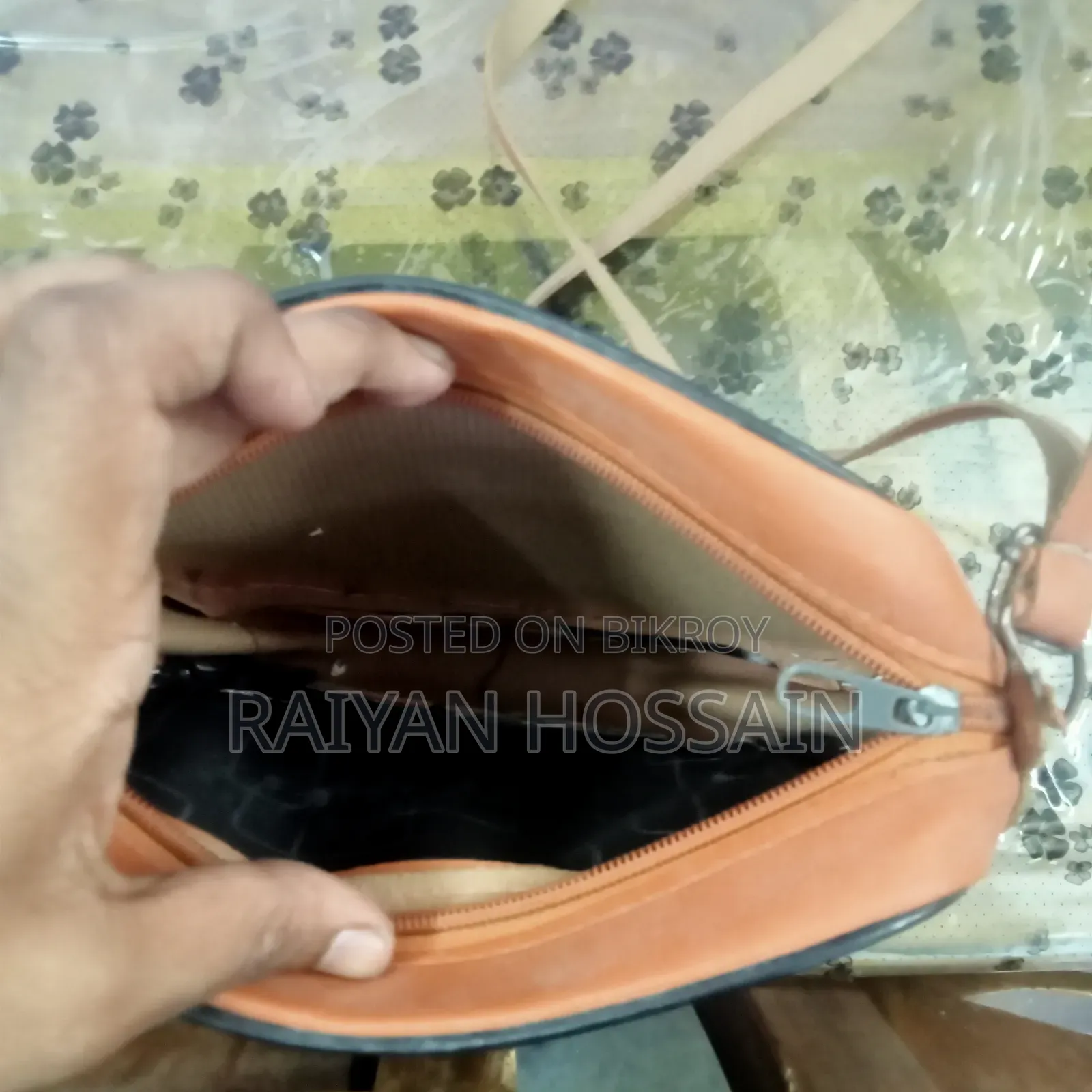 স্টাইলিশ লেডিস ব্যাগ