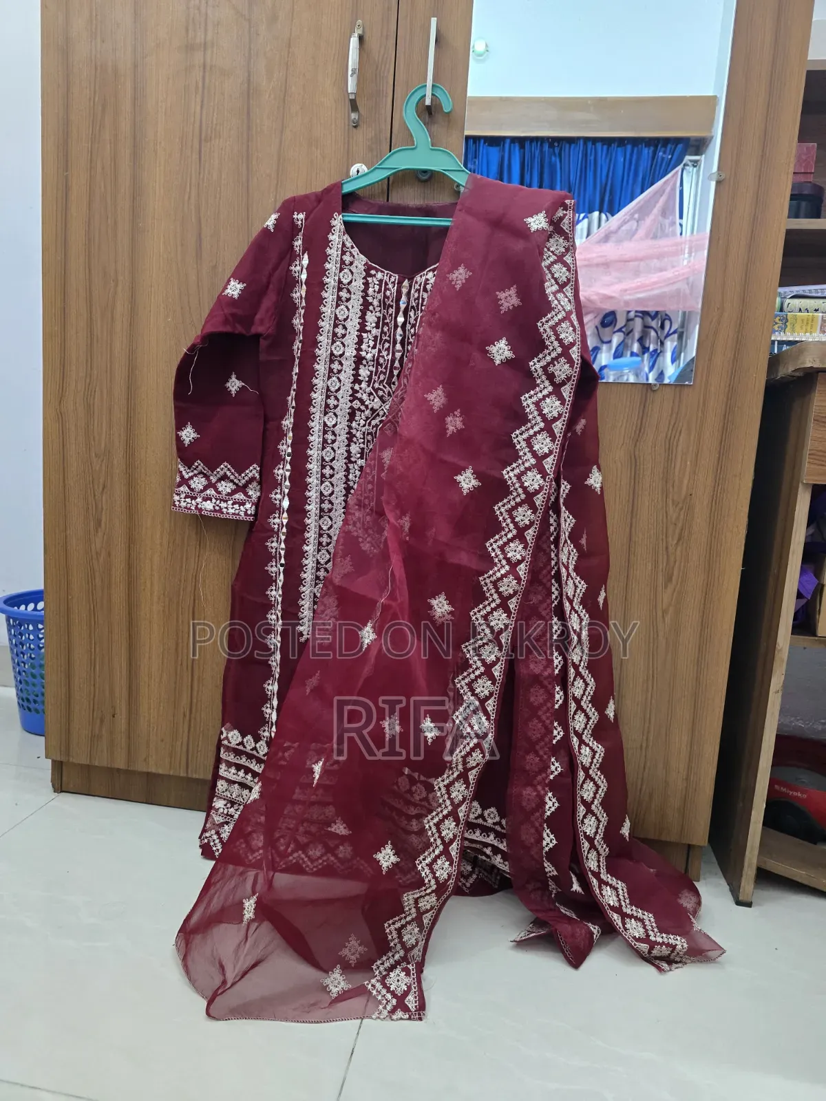 মহিলাদের পাকিস্তানি পোশাক