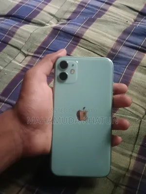 অ্যাপল আইফোন ১১ ৬৪ জিবি হোয়াইট