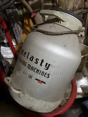 মিল্কিং মেশিন