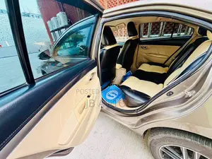 টয়োটা ইয়ারিস ২০১৬ বেইজ