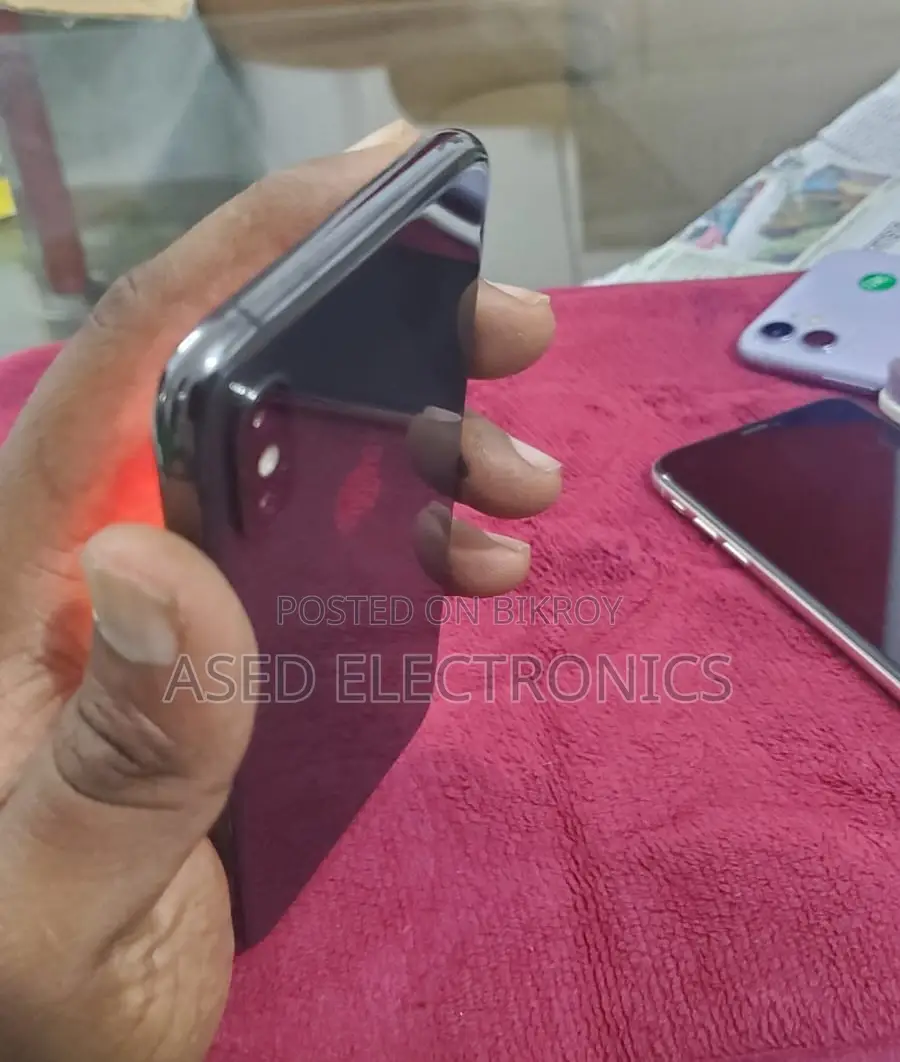 নিউ অ্যাপল আইফোন এক্সএস ২৫৬ জিবি ব্ল্যাক