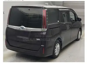 Toyota Noah 2021 Black