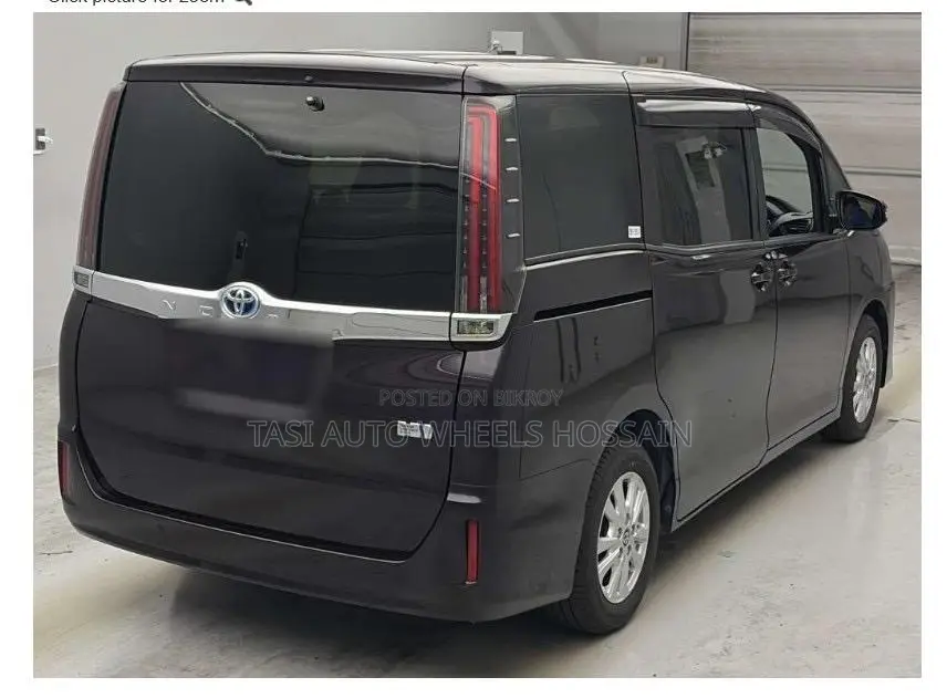 Toyota Noah 2021 Black