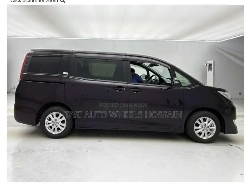 Toyota Noah 2021 Black