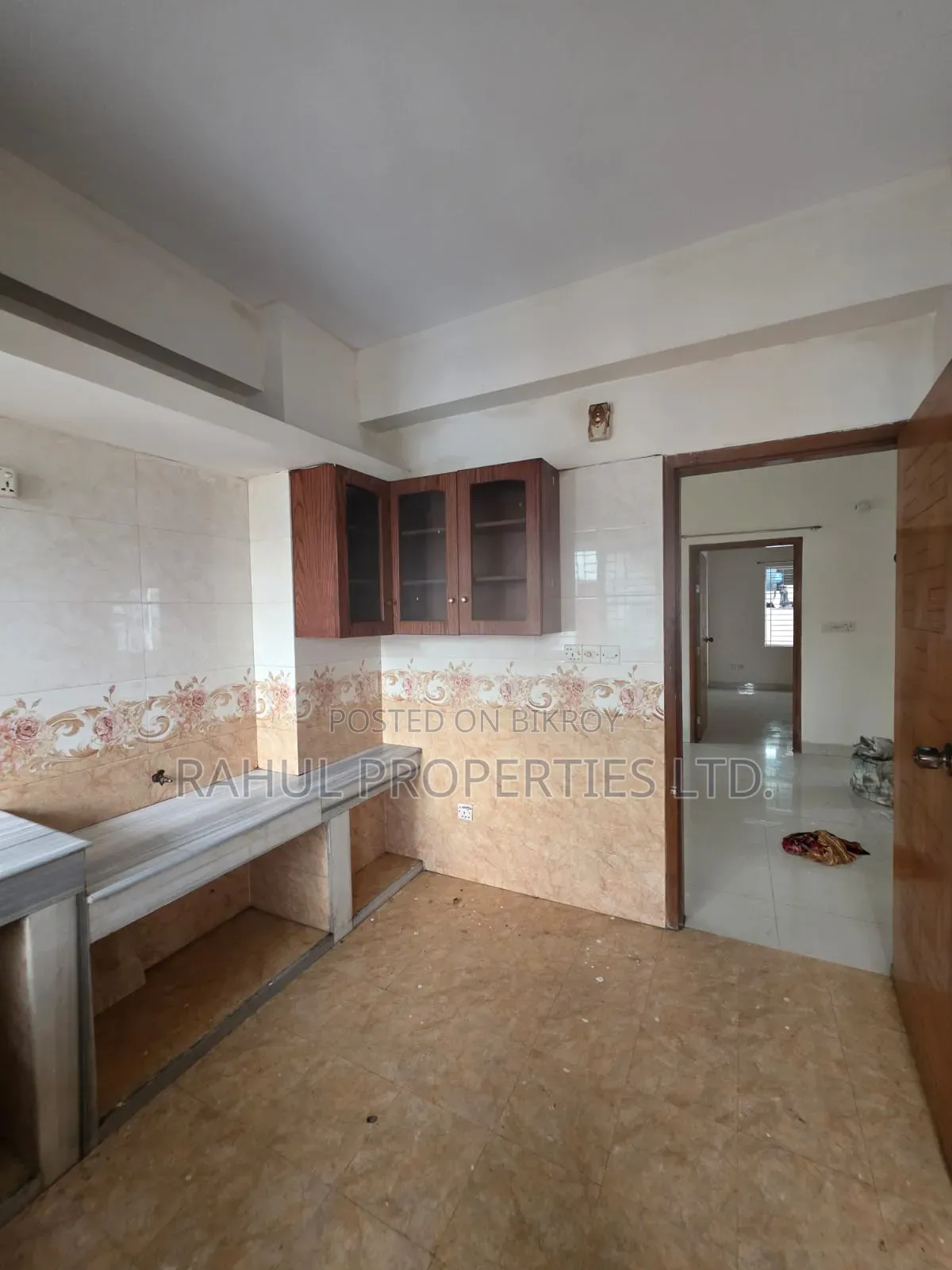 3-Bedroom Apartment in Rowshan Monzil, Basundhara for Sale