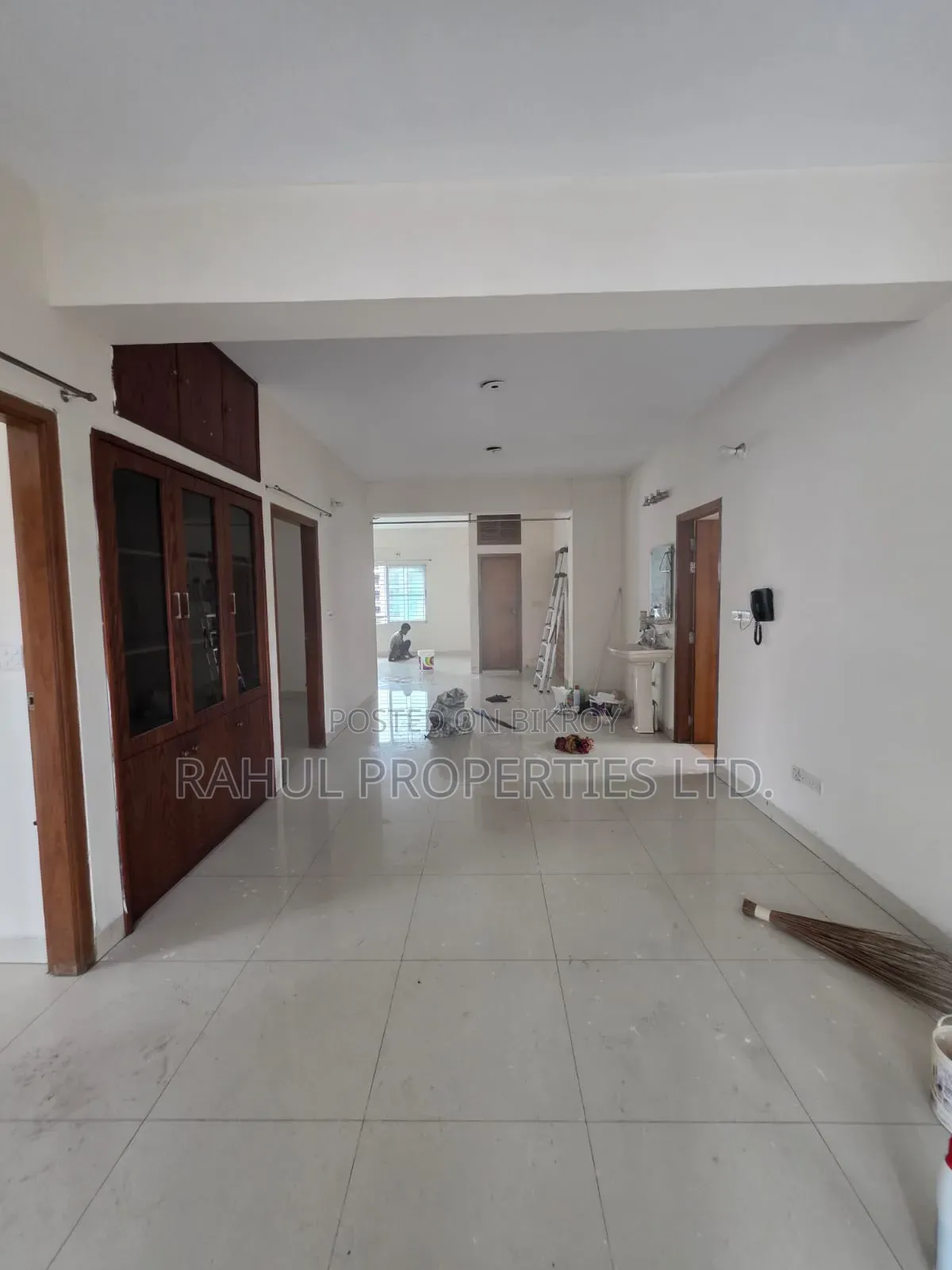 3-Bedroom Apartment in Rowshan Monzil, Basundhara for Sale