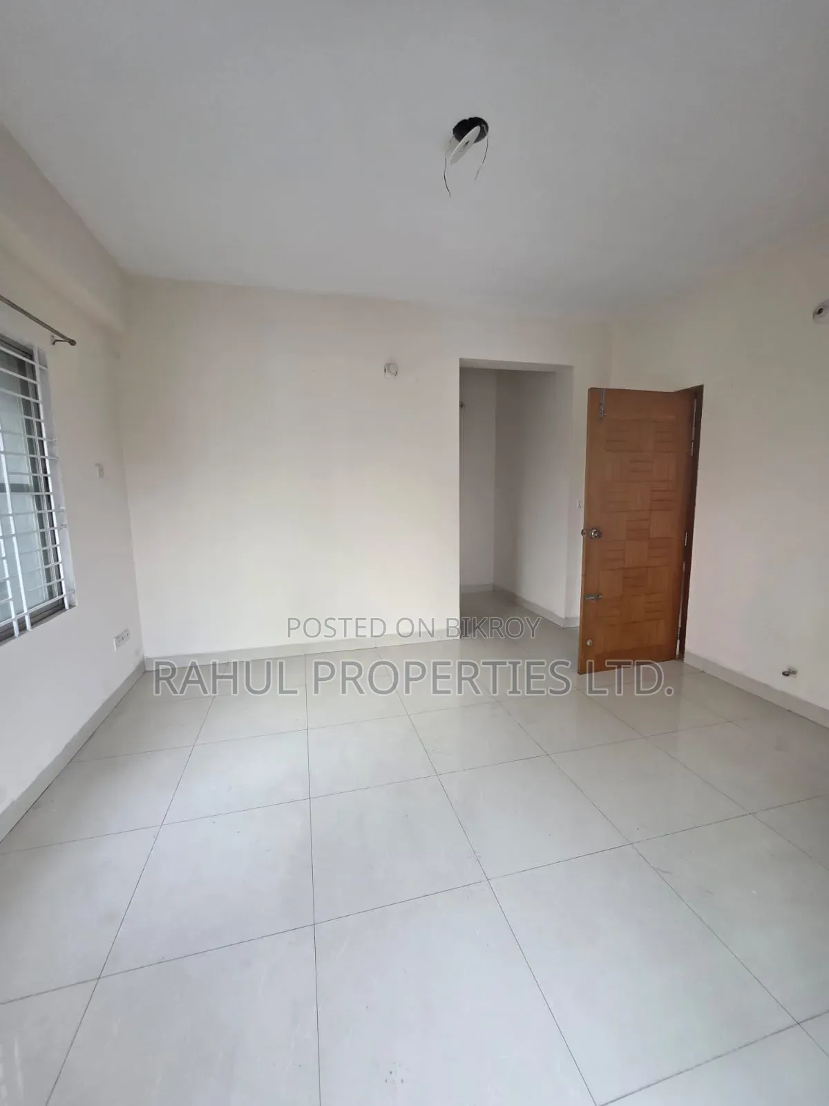 3-Bedroom Apartment in Rowshan Monzil, Basundhara for Sale