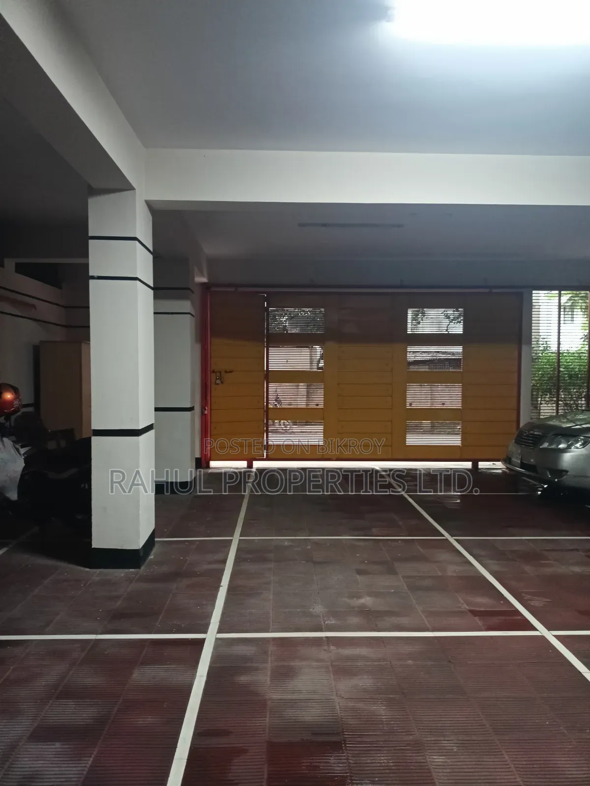 3-Bedroom Apartment in Rowshan Monzil, Basundhara for Sale