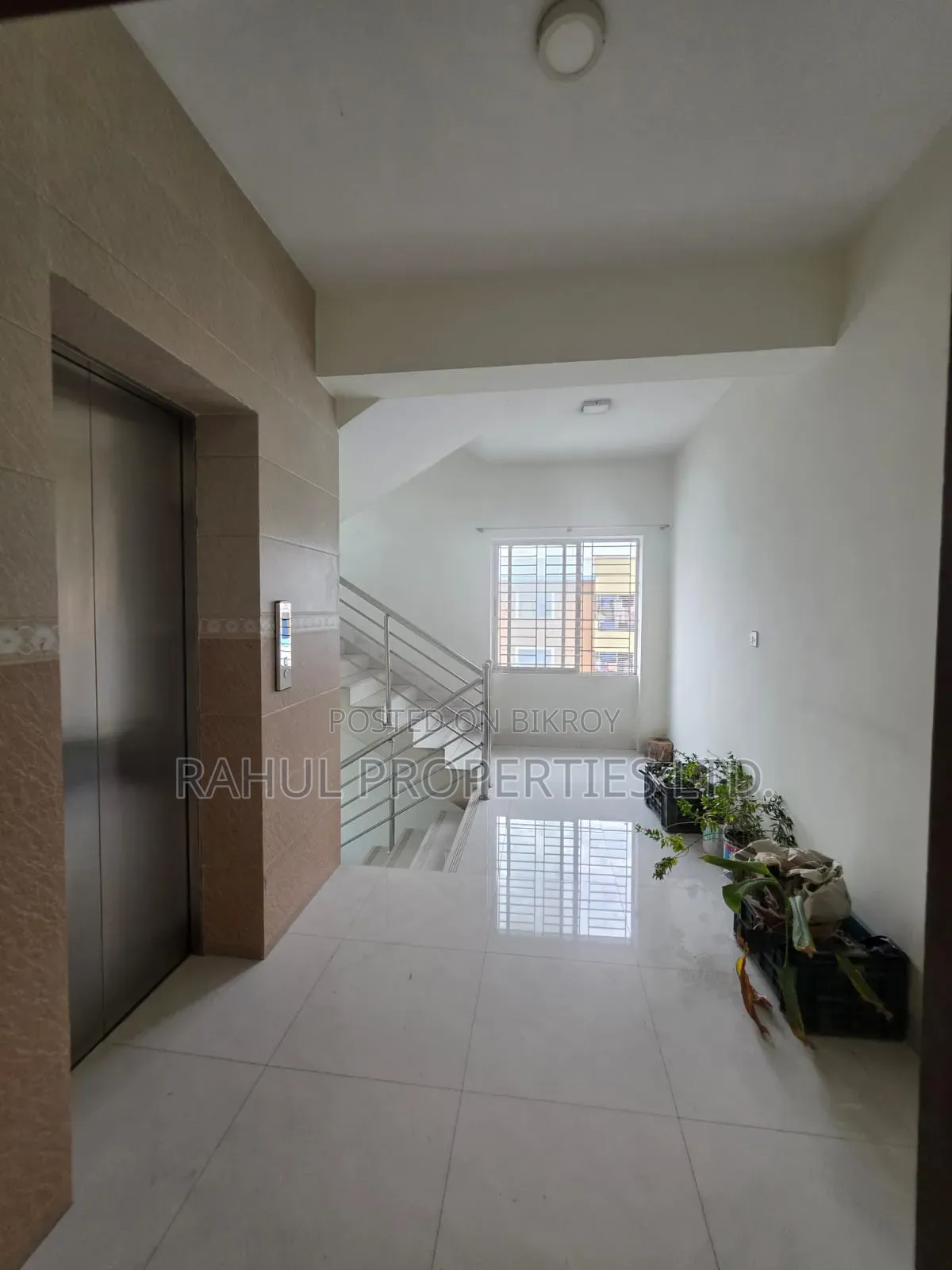 3-Bedroom Apartment in Rowshan Monzil, Basundhara for Sale