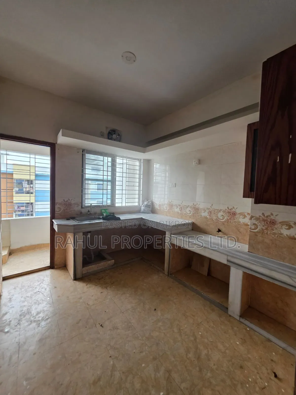 3-Bedroom Apartment in Rowshan Monzil, Basundhara for Sale