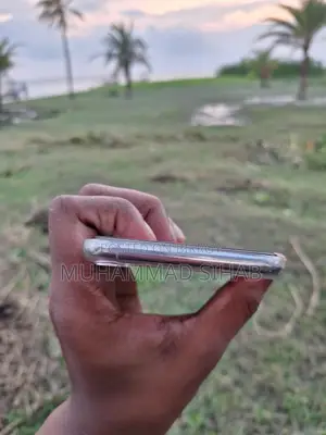 অ্যাপল আইফোন এক্সএস ম্যাক্স ২৫৬ জিবি সাদা
