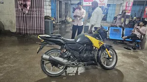 টিভিএস আপাচি আরটিআর ১৬০ ২ভি ২০১২ কালো