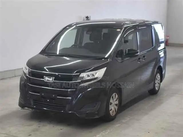 Toyota Noah 1.8 Front-Wheel Drive Hybrid (7 seater) 2021 Black