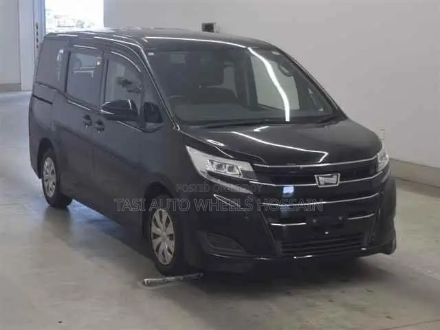 Toyota Noah 1.8 Front-Wheel Drive Hybrid (7 seater) 2021 Black