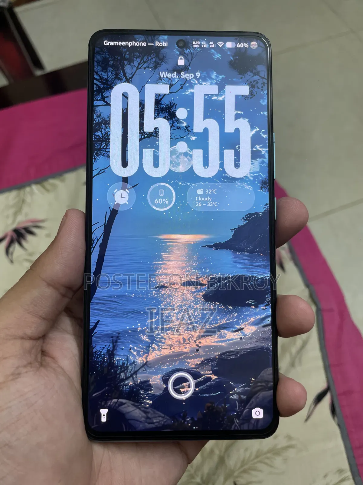 আইকিউওও ১২৮ জিবি
