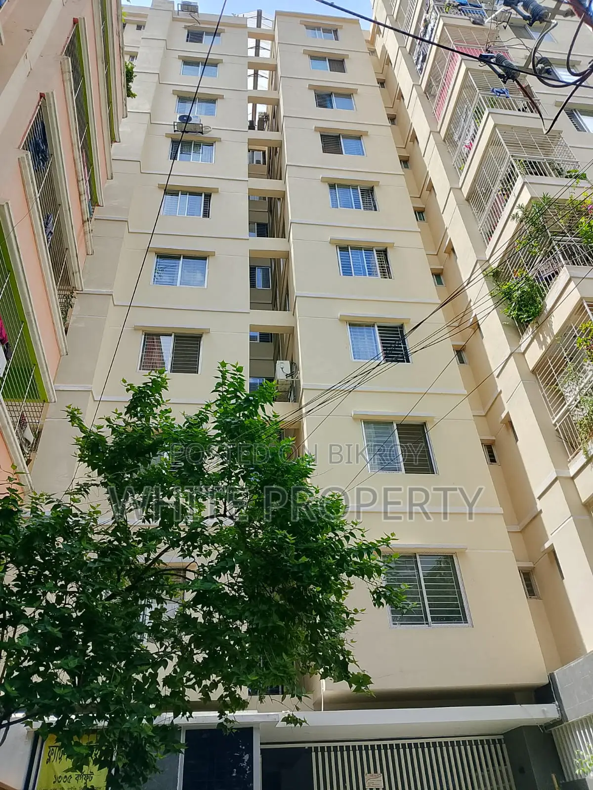 মোহাম্মদপুরে হোয়াইট প্রপার্টিতে ৩ বেডরুমের অ্যাপার্টমেন্ট বিক্রয়