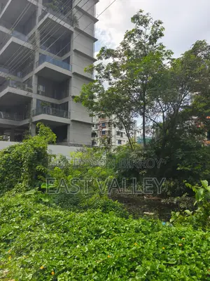 এল ব্লক ৫০০ সিরিয়াল ৩+৩=৬ কাটা প্লট বিক্রি