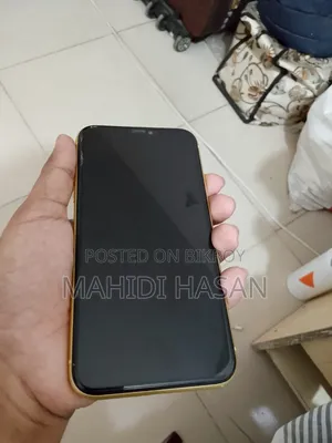 অ্যাপল আইফোন ১১ ৬৪ জিবি ইয়েলো